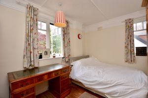 Bedroom- click for photo gallery